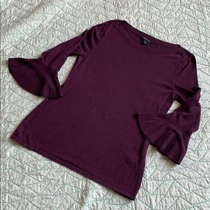Light weight sweater